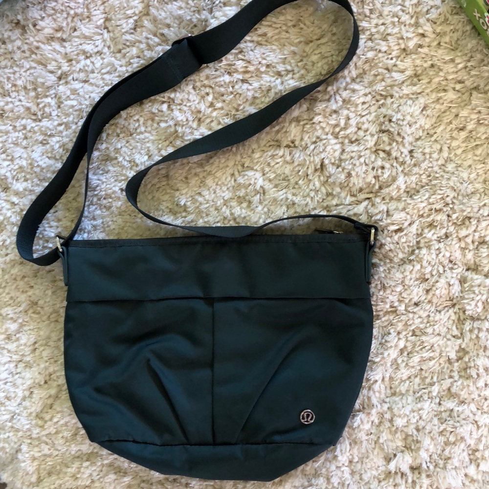 Lululemon bag
